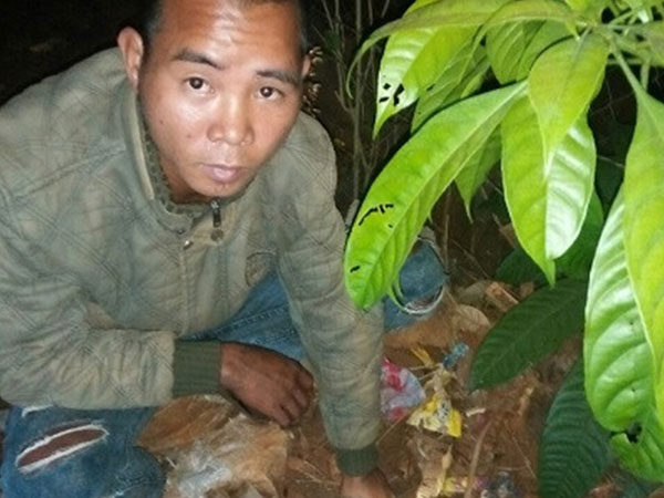 Trộm 200 triệu mang chôn ở vườn nhà
