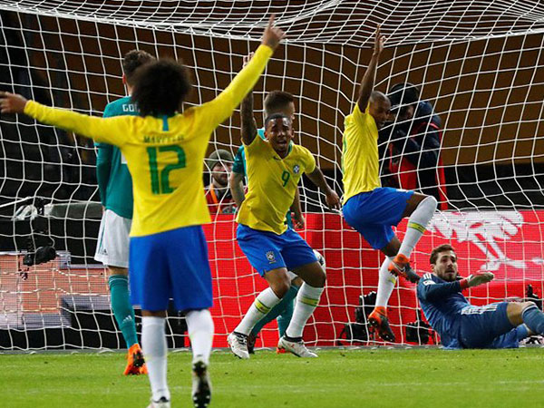 Brazil rửa hận, khiến 'xe tăng' Đức bẽ mặt trên sân nhà