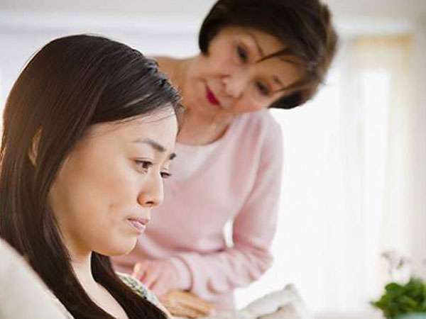 Con dâu còn khó tính hơn cả tôi, tôi biết săm soi thế nào cho được