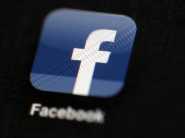 Tạo sao Facebook thu thập nhật ký cuộc gọi, SMS người dùng Android, mà không phải iOS?