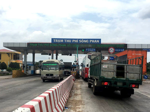 Tài xế lên mạng tố trạm BOT Sông Phan lật lọng