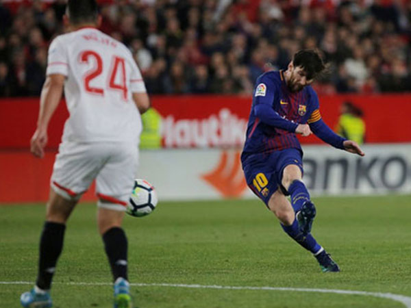Ghi hai bàn trong năm phút cuối, Barca thoát thua trước Sevilla