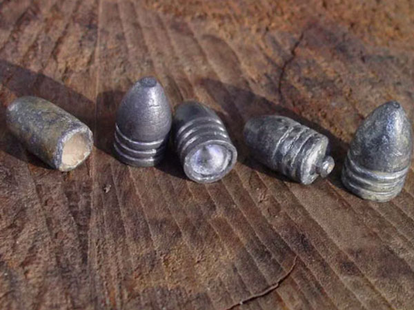 Trò đùa viên đạn oan nghiệt khiến trinh nữ mang bầu hai thế kỷ trước