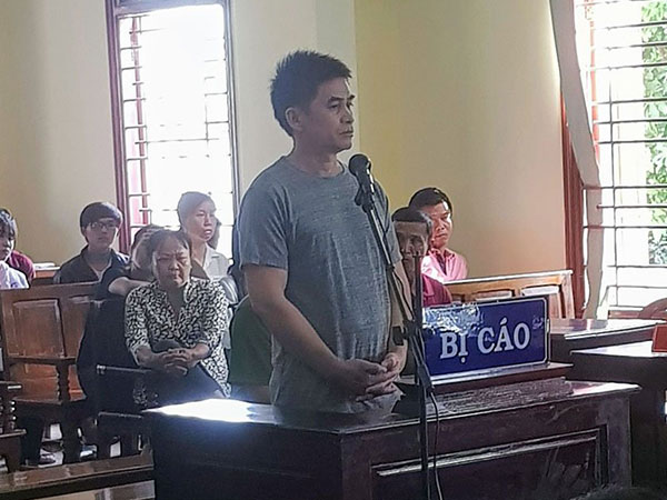 Đâm em gái người tình 16 nhát dao vì bị ngăn cấm tình cảm