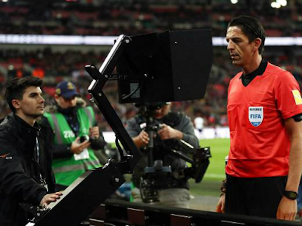 FIFA ra quy định đặc biệt cho bàn thắng nhờ VAR
