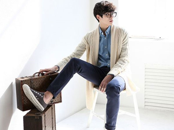 Với giày sneakers, nam giới có thể phối đồ như thế nào?