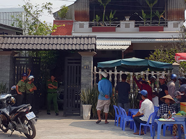 Hai cán bộ thuế ở miền Tây bị bắt quả tang đánh bạc