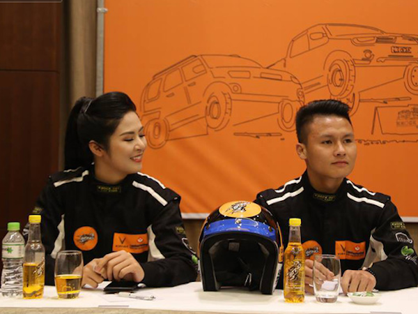 Quang Hải sa sút vì mải 'chạy show', HLV Park Hang Seo cảnh báo