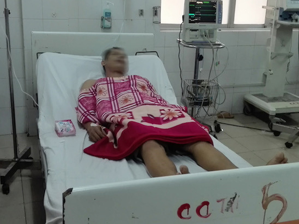 Đôi nam nữ nhập viện với vết thương thấu ngực nghi do đâm nhau