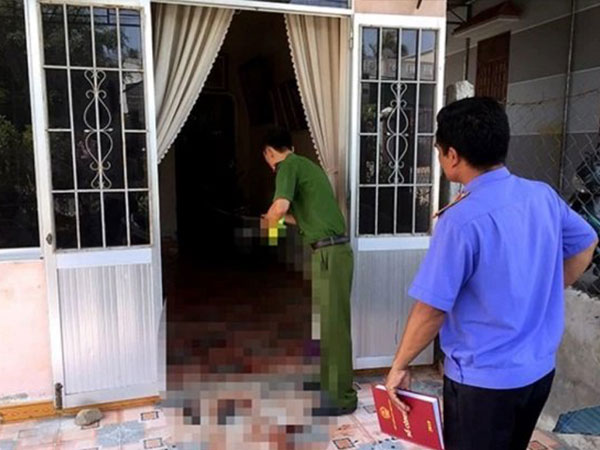 Đang ngủ trưa, cô giáo mầm non bị chồng đâm tử vong