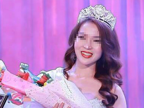 Hoãn xử vụ hoa khôi, diễn viên trong đường dây bán dâm nghìn đô