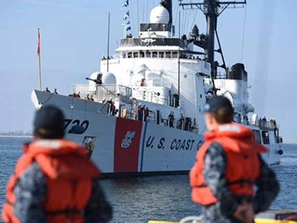 Trung Quốc đồn đoán tàu USCGC Sherman vẫn cập cảng Việt Nam
