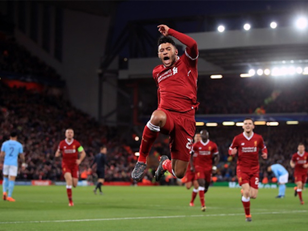 CĐV Liverpool cảm ơn Arsenal vì bán Oxlade-Chamberlain