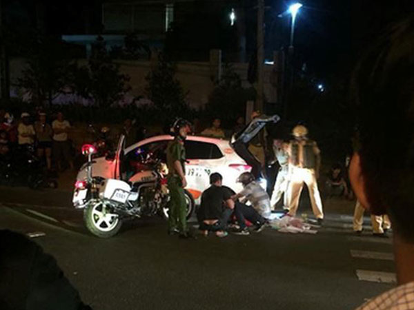 Chặn xe taxi bắt hơn 100g ma túy, vũ khí 'nóng'