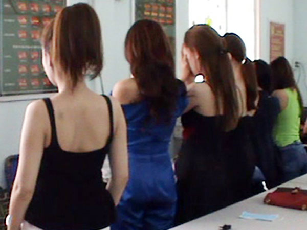 Đề xuất công nhận mại dâm là nghề đặc biệt