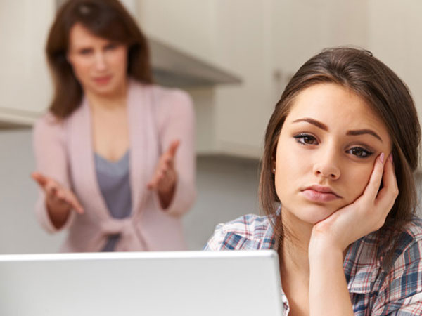 Chia tay bạn gái vì 'xin lỗi, mẹ anh không thích tuổi hổ'