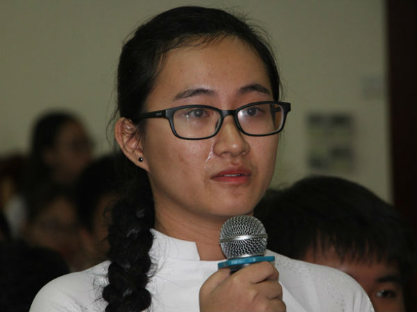 Chuyển trường cho học sinh phản ánh giáo viên 'quyền lực' là sự thất bại trong giáo dục?