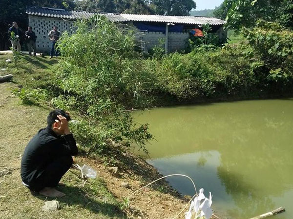 3 bé trai chết đuối thương tâm ở ao gần nhà bà