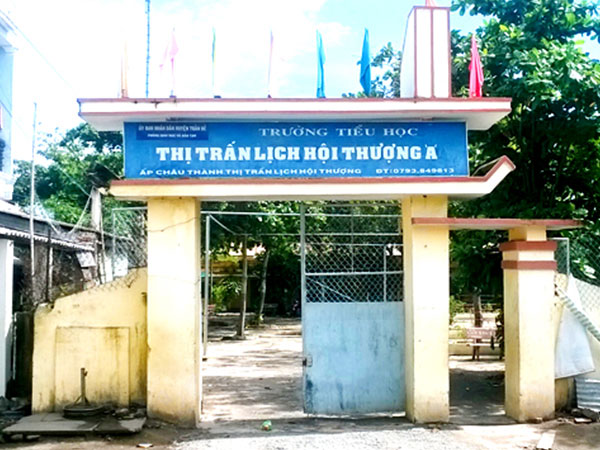 Hiệu trưởng xin từ chức khi trò lớp 2 chưa biết đọc