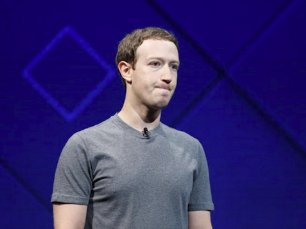 Mark Zuckerberg chưa nghĩ đến việc từ chức