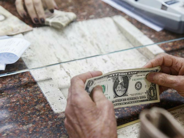 Tỷ giá ngoại tệ ngày 9/4: USD bất ngờ giảm nhẹ