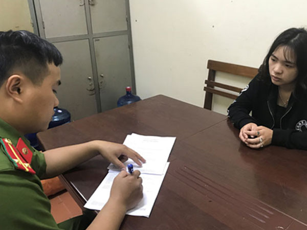 Bắt 4 'mẹ mìn', giải cứu hai nạn nhân