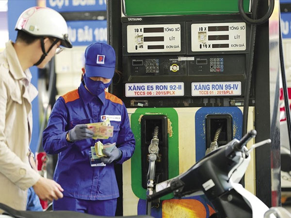 Nhập nhèm tiêu chuẩn xăng A95, móc túi người tiêu dùng