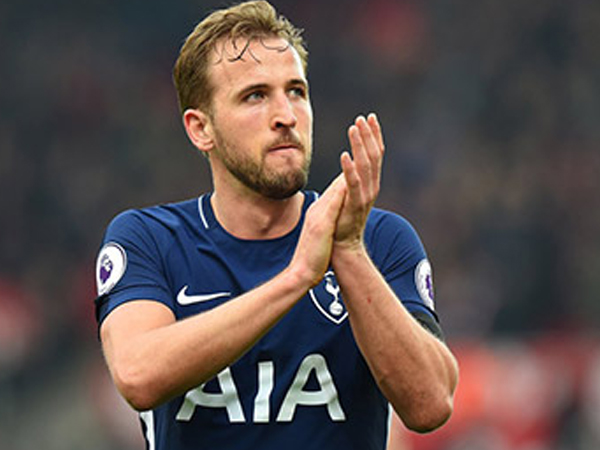Tottenham trợ giúp Kane khiếu nại bàn thắng của Eriksen