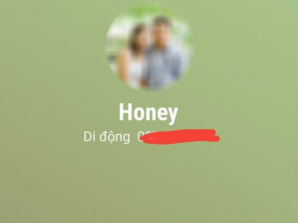 Bị giật điện thoại trên phố, mẹ trẻ có máu thám tử dẫn theo chồng con tìm đến tận nhà tên trộm đòi lại, ly kì như phim hành động