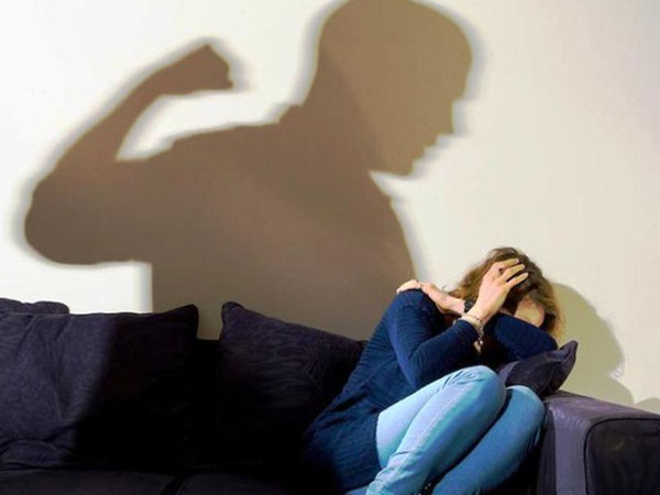 Bí mật đau lòng sau những lần bạn thân đến nhà tôi vào dịp cuối tuần