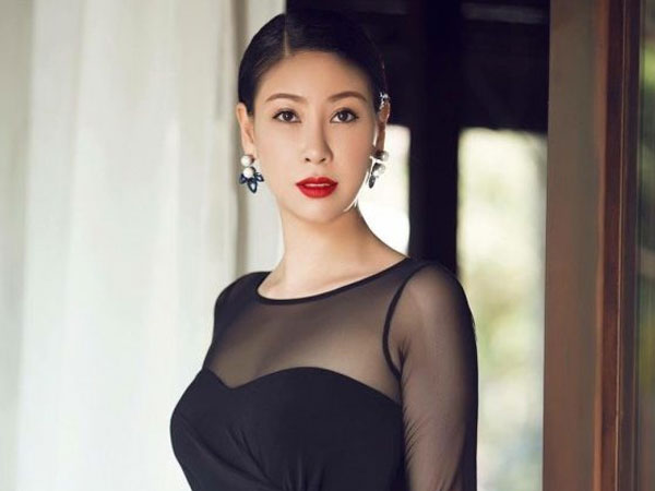 Hoa hậu Việt Nam có gia thế 'khủng' nhất: Số làm vợ đại gia!
