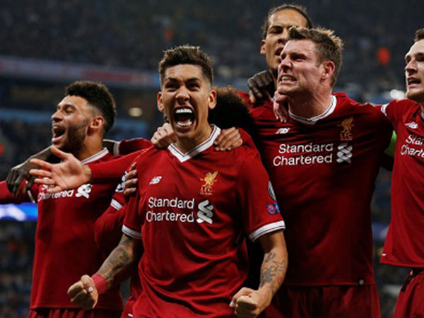 Liverpool xô đổ kỷ lục ghi bàn của Man Utd ở Champions League