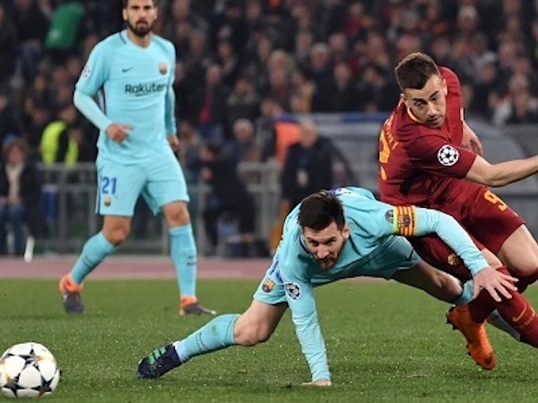 Messi tịt ngòi hai lượt trận mỗi khi Barca bị loại ở Champions League