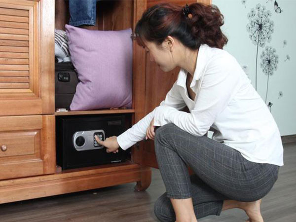Nhà có két sắt phải đặt 'chuẩn' ở vị trí này thì tiền bạc mới vào như nước
