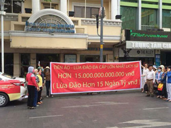 Trắng tay vì 'nhắm mắt' đầu tư tiền ảo iFan