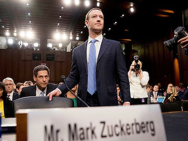 Video: Zuckerberg điều trần trước Hạ viện Mỹ qua video hai phút