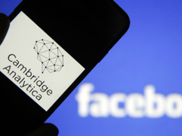 Facebook bắt đầu thông báo những tài khoản Việt bị lợi dụng dữ liệu