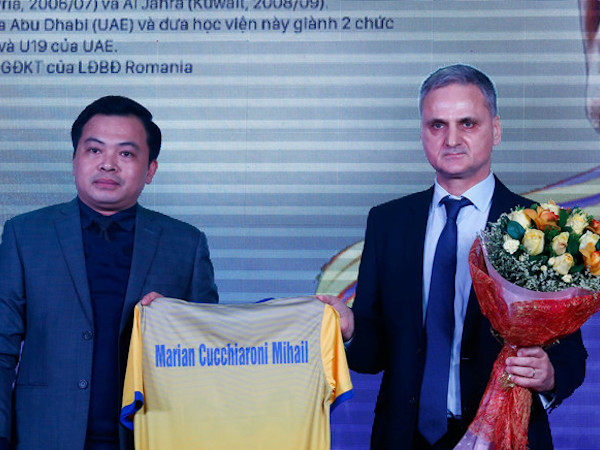 Lãnh đạo CLB Thanh Hóa phản bác tố cáo của HLV Mihail