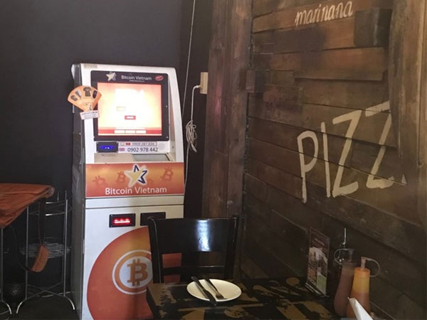 Mua bán tiền ảo bằng máy ATM âm thầm diễn ra tại Sài Gòn