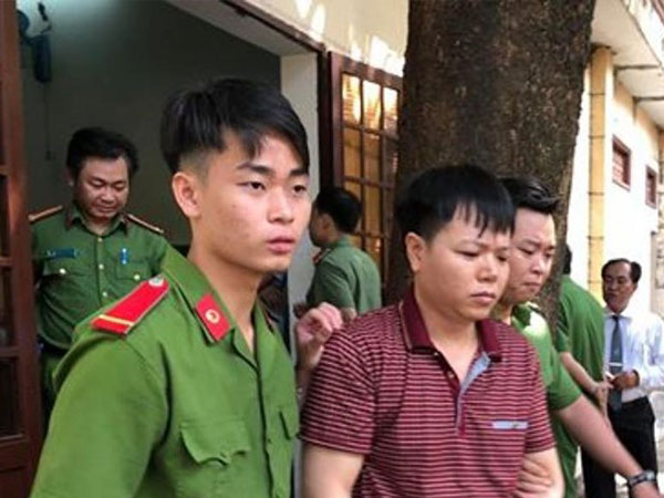 Người chồng sát hại vợ dã man vì đòi ly hôn