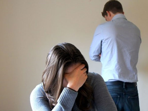 Những người chồng phải ra tòa ly hôn vì không thể 'trả bài' cho vợ
