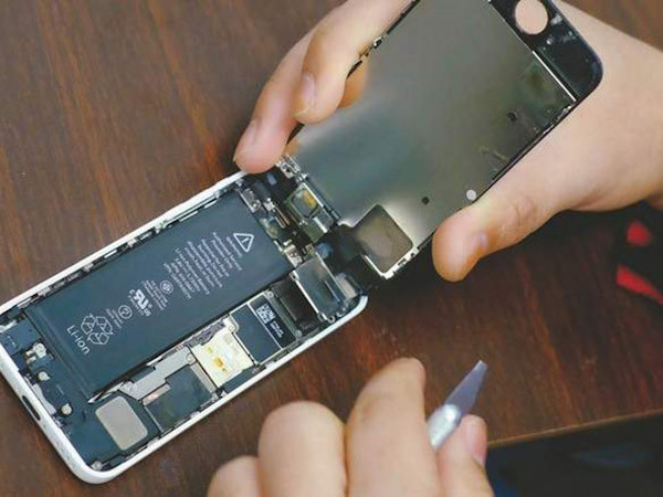 Apple rút ngắn thời gian thay pin