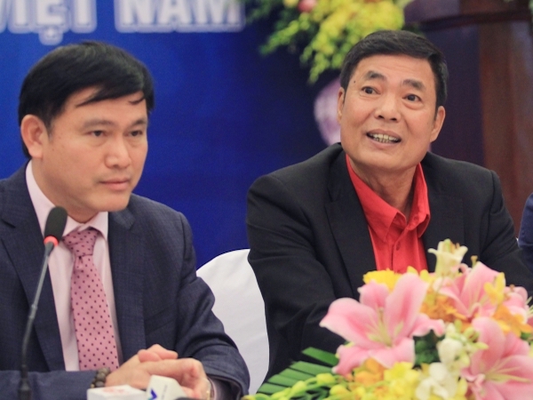 ‘Nếu bầu Tú làm phó Chủ tịch tài chính VFF, hãy giải tán VPF’