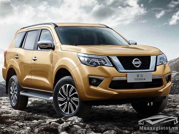 Đối thủ của Fortuner, Nissan Terra 2018 có giá bán chính thức