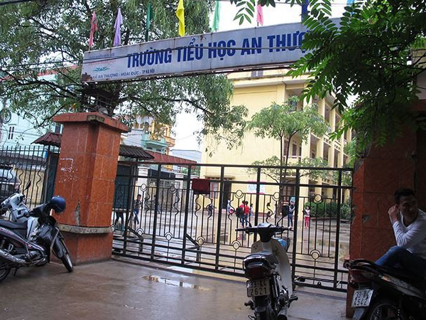 Hàng loạt học sinh bị thầy giáo dâm ô: Hiệu trưởng, phụ huynh nói gì?