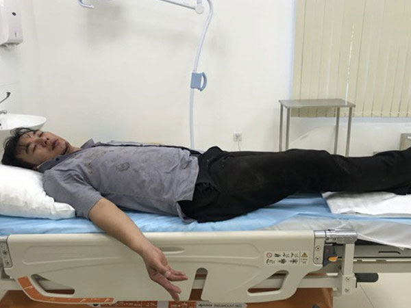 Khách tố bị nhân viên nhà hàng đánh bầm dập vì yêu cầu in hóa đơn đỏ