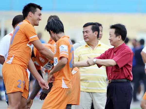 Bầu Hiển nói gì trước tin đồn ngừng tài trợ cho SHB Đà Nẵng?