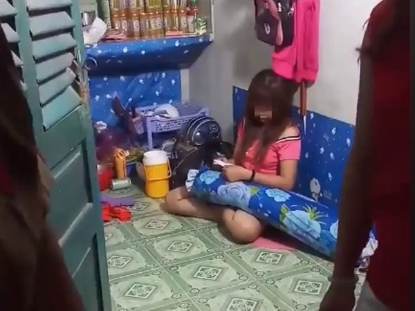 Mẹ chồng bắt quả tang con dâu ngoại tình: Nó ngủ với trai thì còn xứng đáng để ghen không?