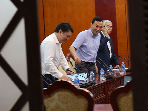 VFF chưa chốt tiêu chí 'bằng đại học', mong bầu Đức quay lại