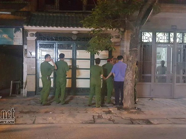 Video: Khám nhà, bắt tạm giam cựu Tổng cục phó Tổng cục 5 Phan Hữu Tuấn